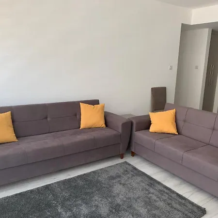 La Perla - Apt 7